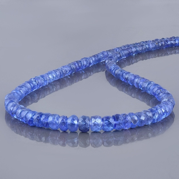 Collier en perles de Tanzanite