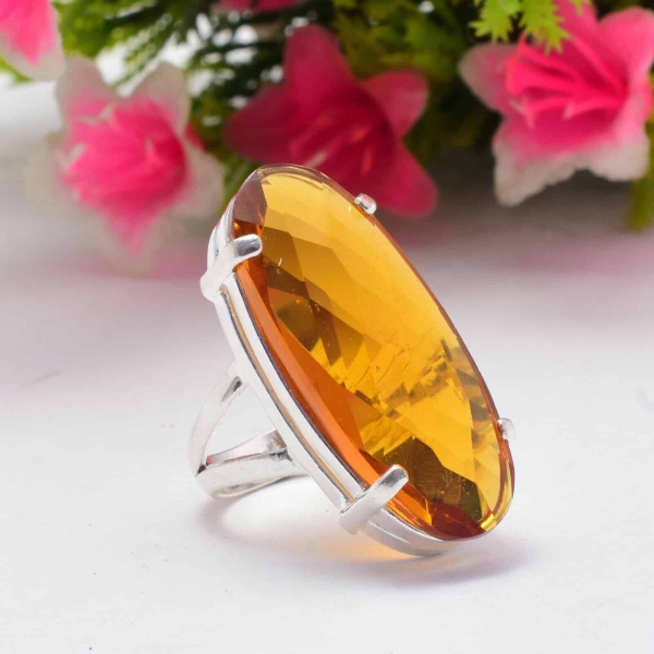 Bague en argent et grosse Citrine