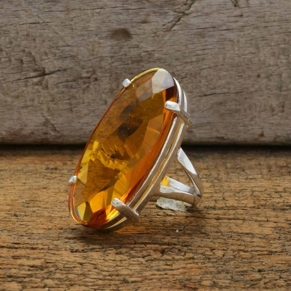 Bague en argent et grosse Citrine