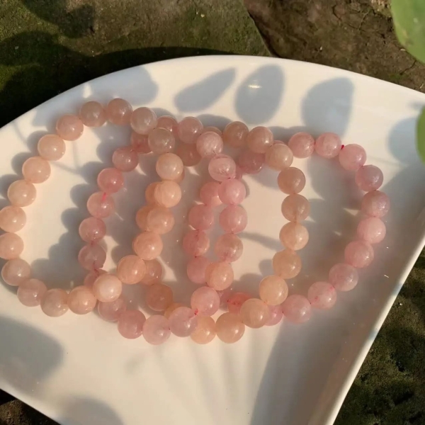 Bracelet en perles de Morganite