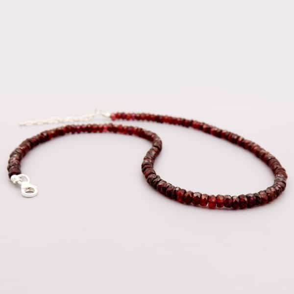 Collier en Grenat pour femme