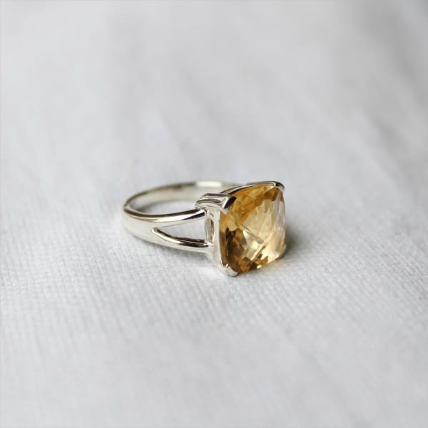 Bague en argent et Citrine