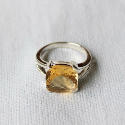 Bague en argent et Citrine