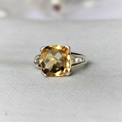 Bague en argent et Citrine