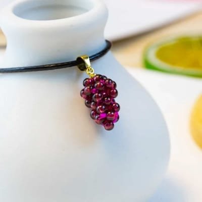Pendentif en pierre de Grenat