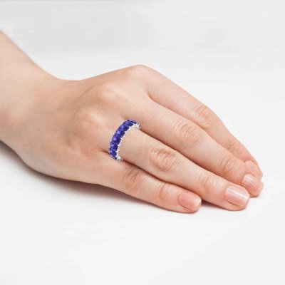 Bague en or blanc et Tanzanite