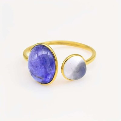 Bague en or jaune avec Tanzanite