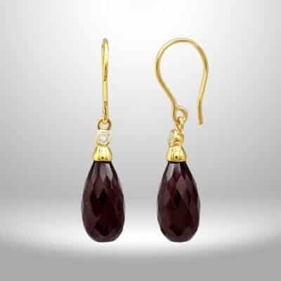 Boucles d'oreilles en or et Grenat