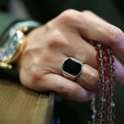 Chevalière en argent massif et Onyx noir