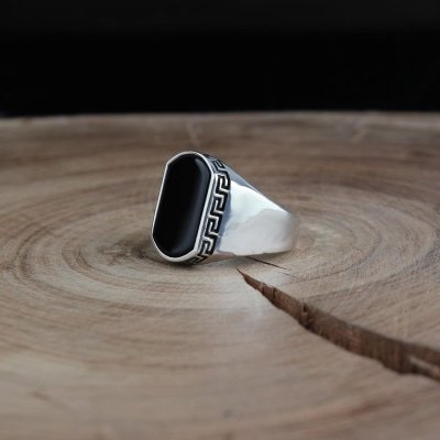 Chevalière en argent massif et Onyx noir