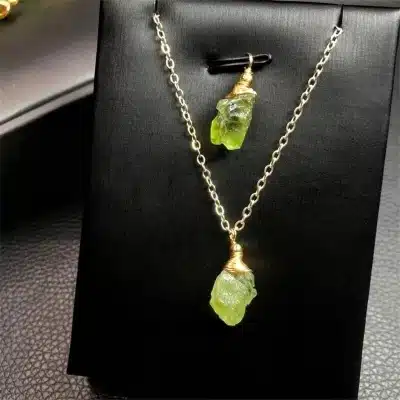 Pendentif en Péridot brut