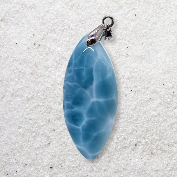 Pendentif en pierre de Larimar