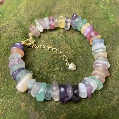 Bracelet en fluorite arc-en-ciel