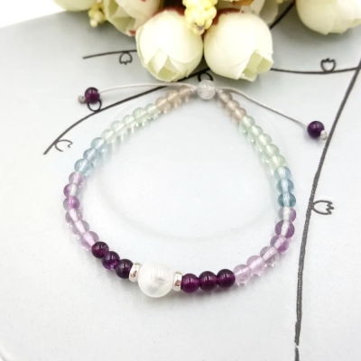 Bracelet en fluorite arc-en-ciel et pierre de lune