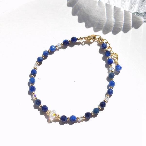 Bracelet en or et perles de cyanite