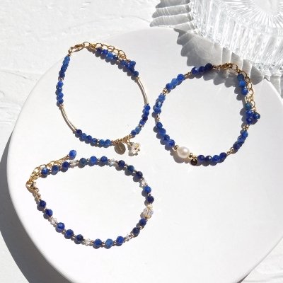 Bracelet en or et perles de cyanite