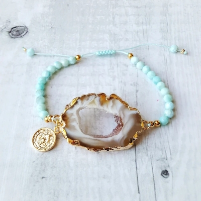 Bracelet en perles de larimar avec druse d'agate