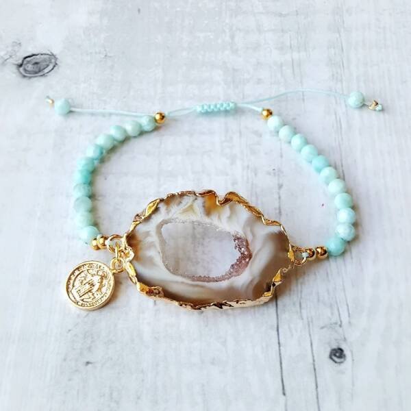 Bracelet en perles de larimar avec druse d'agate