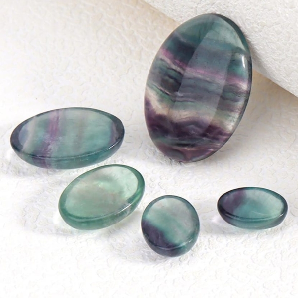 Cabochon de fluorite