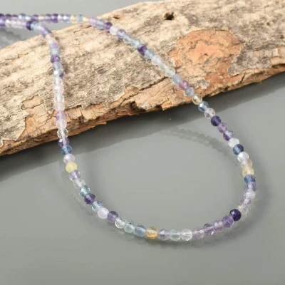 Collier en fluorite arc-en-ciel