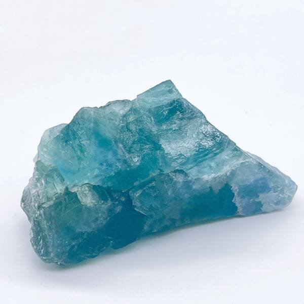 Pierre de fluorite bleue brute