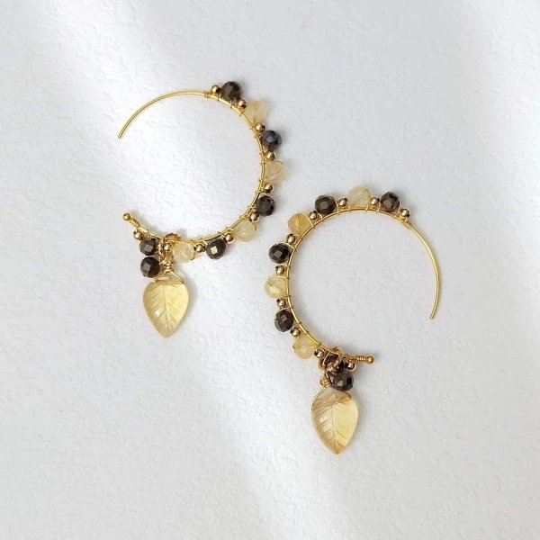 Boucles d'oreilles créoles avec citrine et pyrite