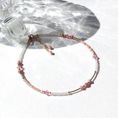 Bracelet de cheville bohème avec rhodochrosite et quartz rose