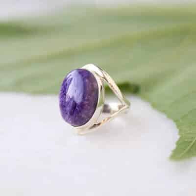 Bague en argent et charoïte pour femme