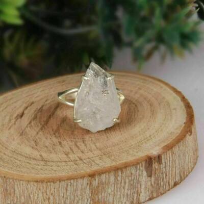 Bague en argent et diamant d'herkimer brut