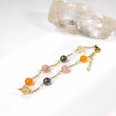 Bracelet avec cornaline, pierre de soleil, pyrite