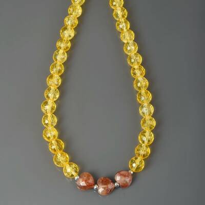 Collier en citrine et coeur de cornaline rouge sang