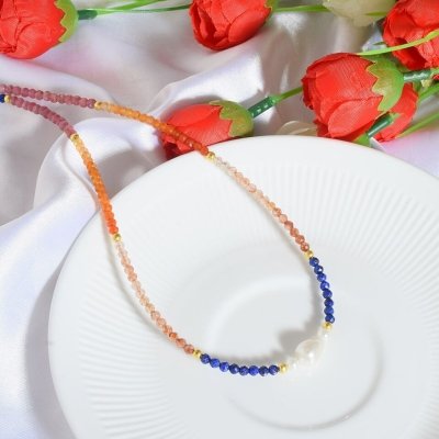 Collier en cornaline, lapis lazuli, pierre de soleil