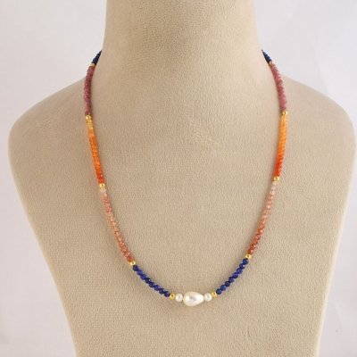 Collier en cornaline, lapis lazuli, pierre de soleil