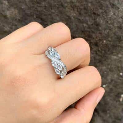 Bague réglable en cristal de roche