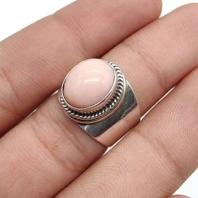 Bague ancienne en argent et opale rose
