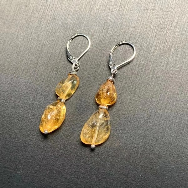 Boucles d'oreilles dormeuses en argent et citrine