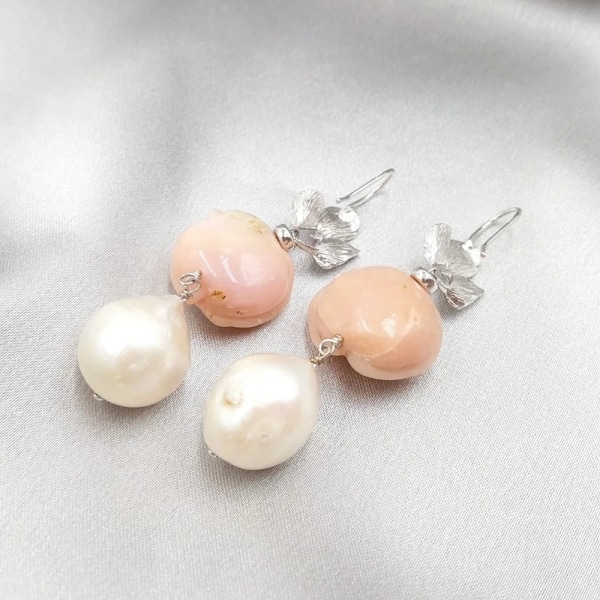 Boucles d'oreilles en argent avec opale rose