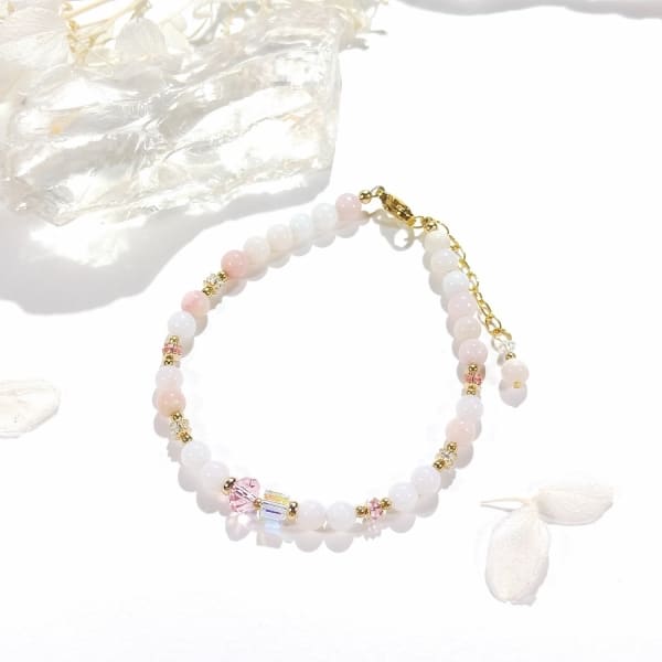 Bracelet en or avec opale rose et dendritique