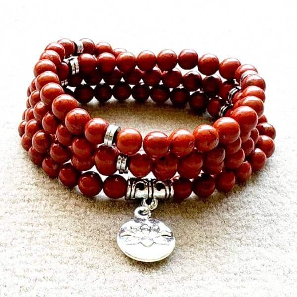 Bracelet mala avec 108 perles de jaspe rouge