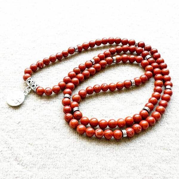 Bracelet mala avec 108 perles de jaspe rouge