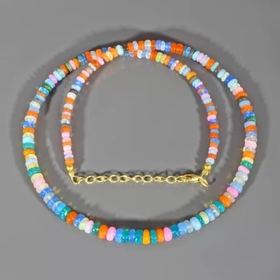 Collier en perles d'opale Welo multicolore