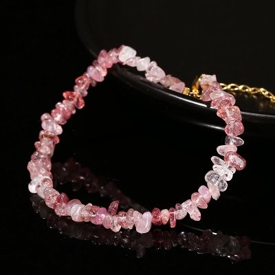 Bracelet baroque en quartz fraise