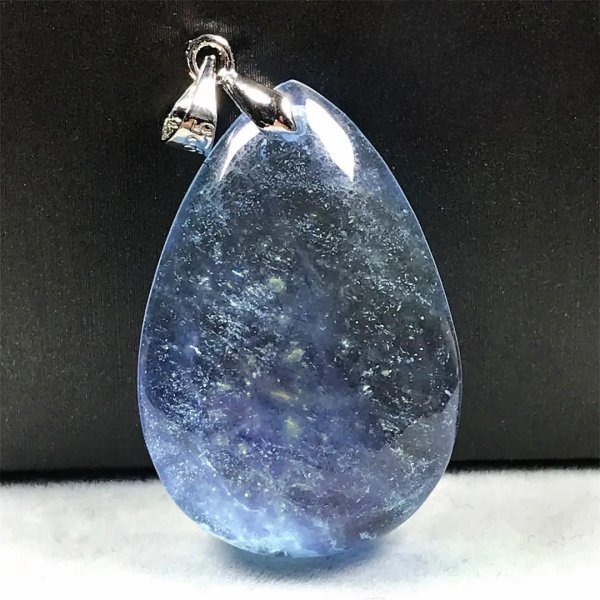 Pendentif goutte en aigue-marine