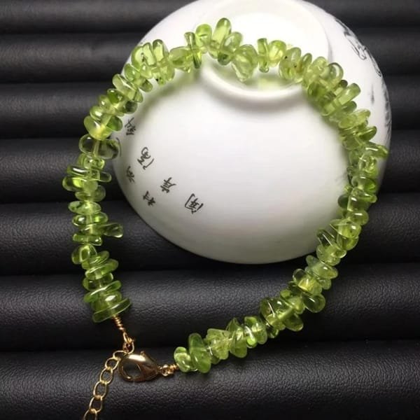 Bracelet en pierres de Péridot pour femme (