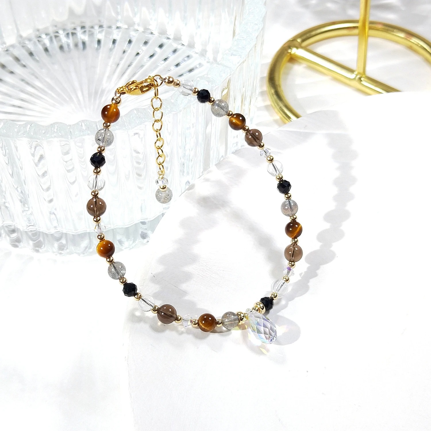 Bracelet en or oeil de tigre, labradorite, tourmaline et quartz - Égrégore Céleste 4 Bracelet en or oeil de tigre, labradorite, tourmaline et quartz